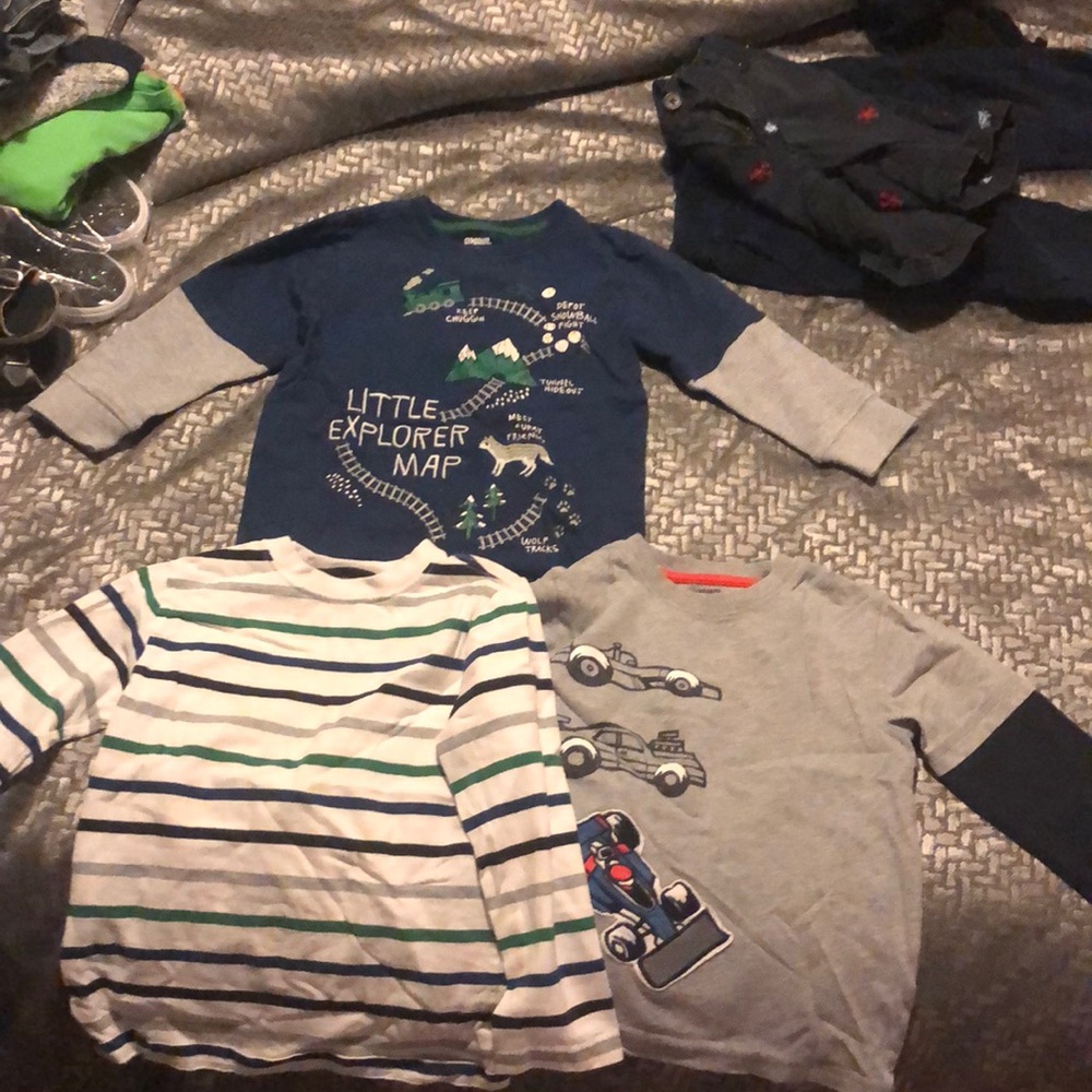 Gymboree Boys 4T long sleeve cozy tees